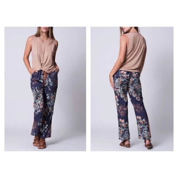 Wanderlux size Medium Navy Blue Floral Pants - Picture 1 of 10